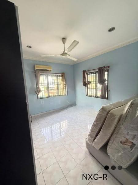Rumah Berkembar untuk Dijual di Taman Mesra (Klang) - Vincent Lee - PropertyGuru.com.my