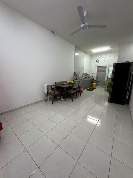 Rumah Teres 1-Tingkat untuk Dijual di Bandar Putra Kulai (Kulai) - Shishi . - Dining Room - PropertyGuru.com.my