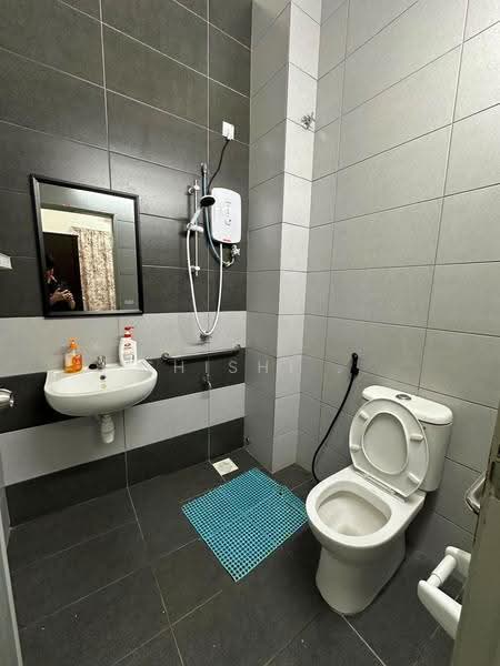 Rumah Teres 1-Tingkat untuk Dijual di Bandar Putra Kulai (Kulai) - Shishi . - Bathroom - PropertyGuru.com.my