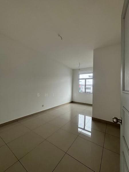 2-storey Terraced House for Sale in Bandar Indahpura (Kulai) - Shishi . - Interior - PropertyGuru.com.my