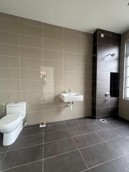 2-storey Terraced House for Sale in Bandar Indahpura (Kulai) - Shishi . - Bathroom - PropertyGuru.com.my
