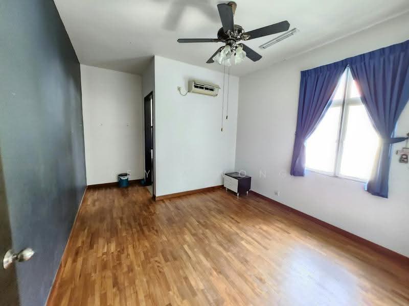 Semi-Detached House for Sale in Johor Bahru (Johor) - Reyna Wong - Living Room - PropertyGuru.com.my