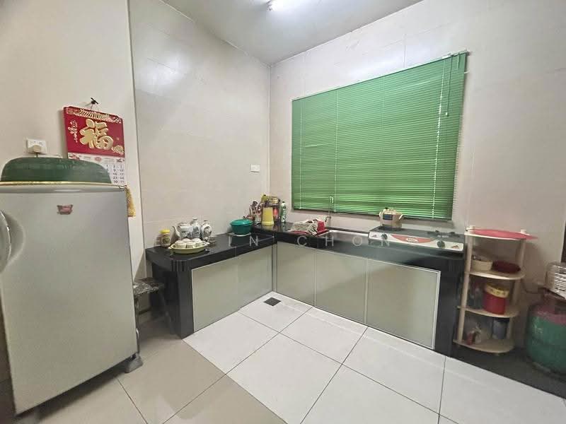 2-storey Terraced House for Sale in Taman Menglembu Timur (Menglembu) - Kelvin Chong - Kitchen - PropertyGuru.com.my