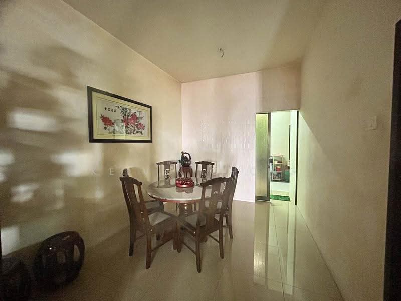 2-storey Terraced House for Sale in Taman Menglembu Timur (Menglembu) - Kelvin Chong - Dining Room - PropertyGuru.com.my