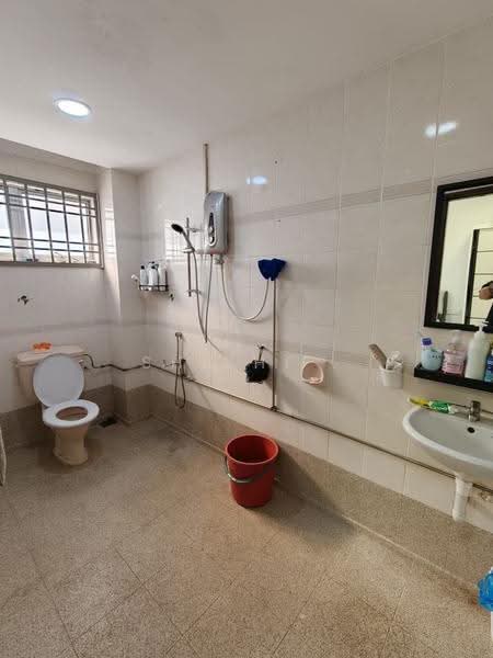 2-storey Terraced House for Sale in Bandar Indahpura (Kulai) - Shishi . - Bathroom - PropertyGuru.com.my