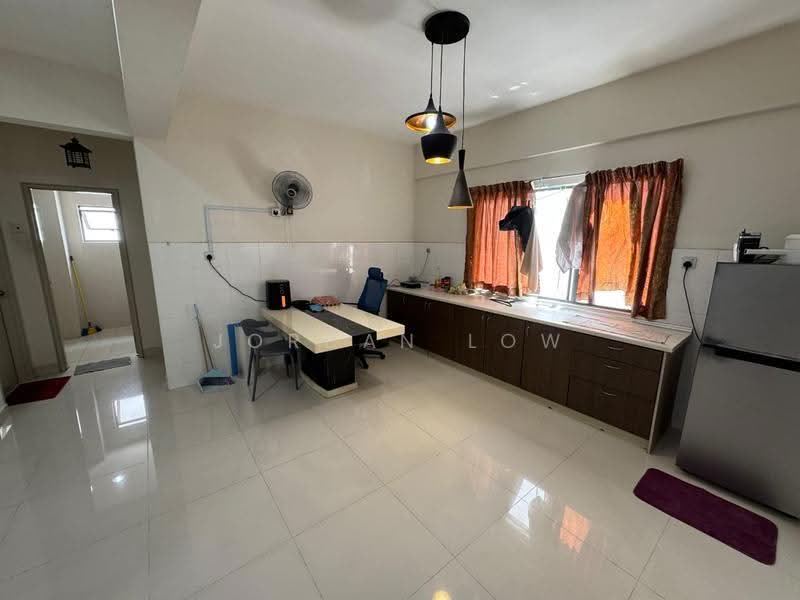Kediaman Servis untuk Disewa di SetiaWalk - Jordan Low - Kitchen - PropertyGuru.com.my