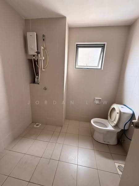 Kediaman Servis untuk Disewa di SetiaWalk - Jordan Low - Bathroom - PropertyGuru.com.my