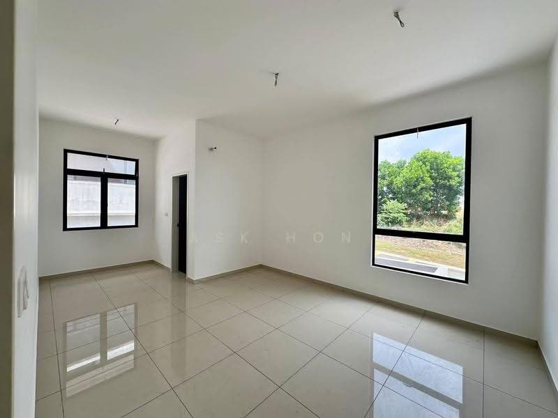 Rumah Teres untuk Dijual di Taman Desa Tebrau (Tebrau) - Ask Hon - Living Room - PropertyGuru.com.my