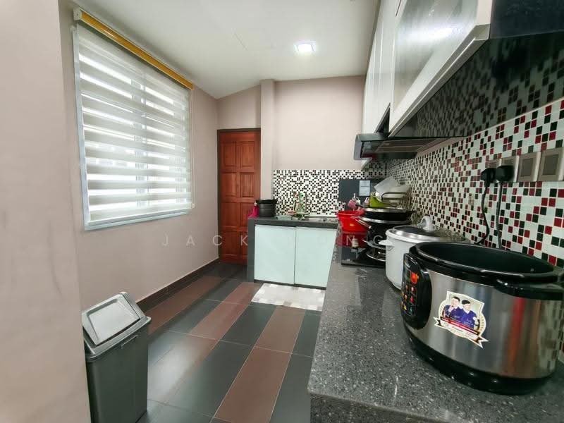 2-storey Terraced House for Sale in Taman Impian Emas (Skudai) - Jack Wong - Kitchen - PropertyGuru.com.my