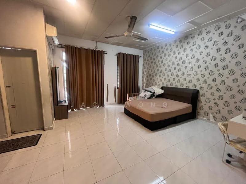 Rumah Teres 2-Tingkat untuk Dijual di Taman Pulai Utama (Skudai) - Jack Wong - Bedroom - PropertyGuru.com.my