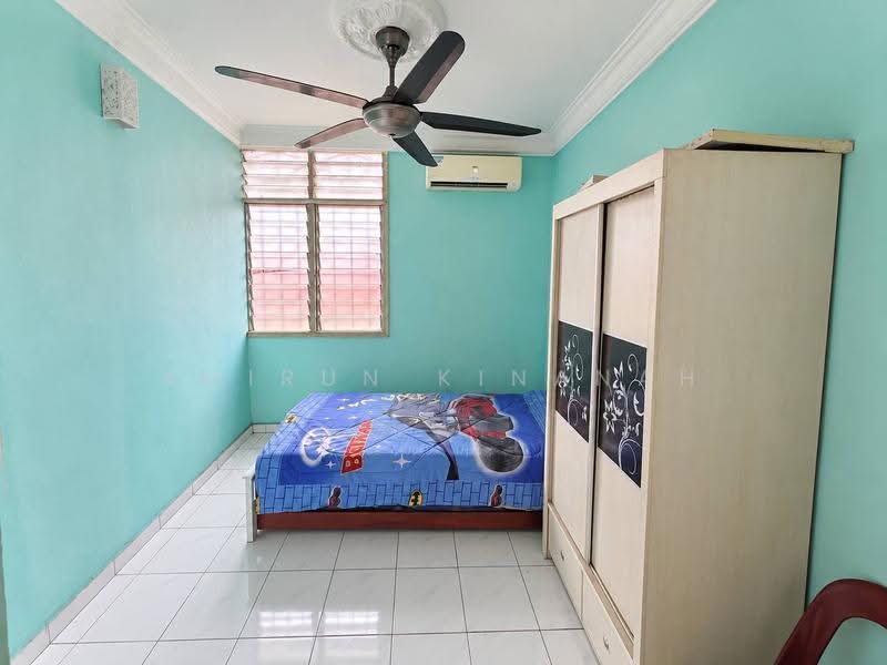 2-storey Terraced House for Sale in Bandar Rinching Seksyen 6 (Semenyih) - Amirun Kinanah - Bedroom - PropertyGuru.com.my