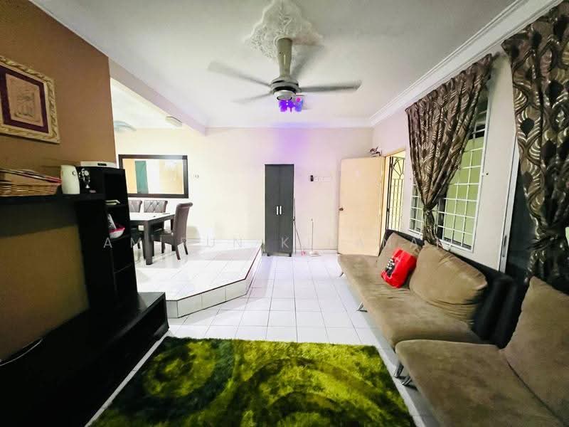 2-storey Terraced House for Sale in Bandar Rinching Seksyen 6 (Semenyih) - Amirun Kinanah - Living Room - PropertyGuru.com.my