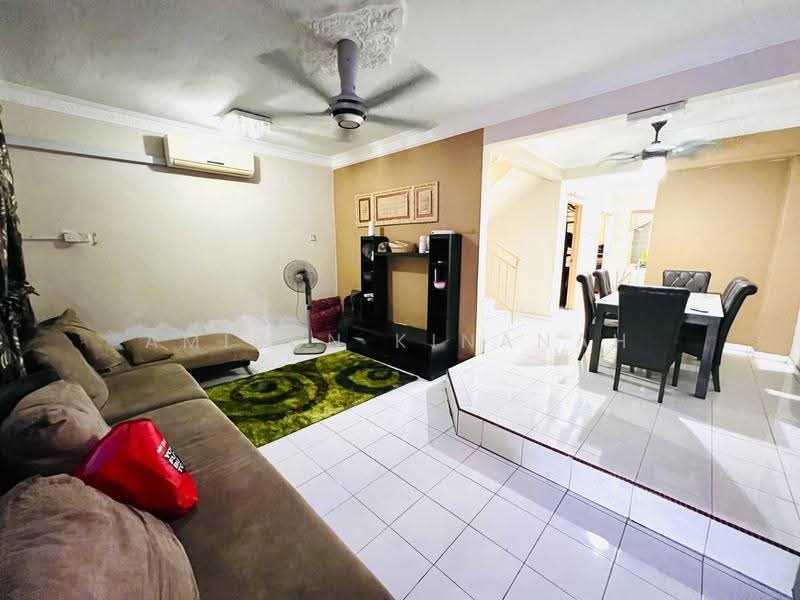 2-storey Terraced House for Sale in Bandar Rinching Seksyen 6 (Semenyih) - Amirun Kinanah - Living Room - PropertyGuru.com.my