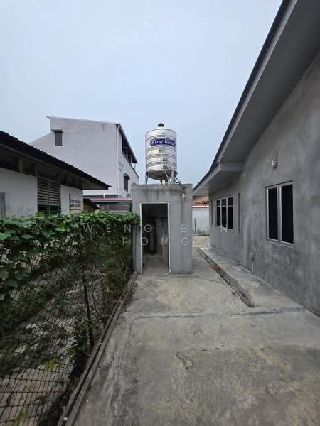 Bungalow House for Rent in Kampung Cheras Baru (Ampang) - Weng Ban Fong - Exterior - PropertyGuru.com.my