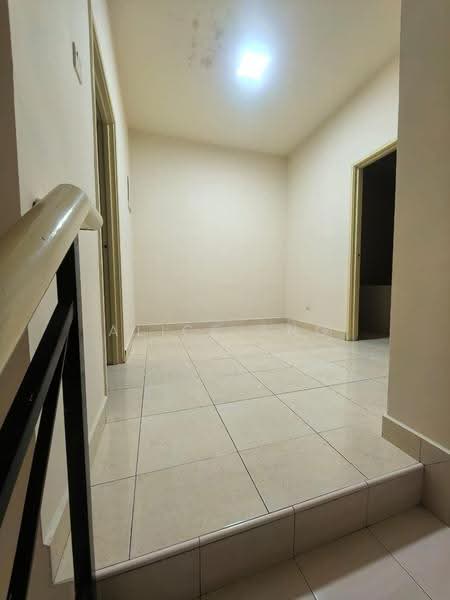 Rumah Teres 2-Tingkat untuk Disewa di Taman Seri Austin (Tebrau) - Alice Ang - Corridor - PropertyGuru.com.my
