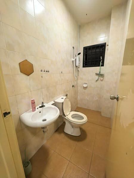 Rumah Teres 2-Tingkat untuk Disewa di Taman Seri Austin (Tebrau) - Alice Ang - Bathroom - PropertyGuru.com.my