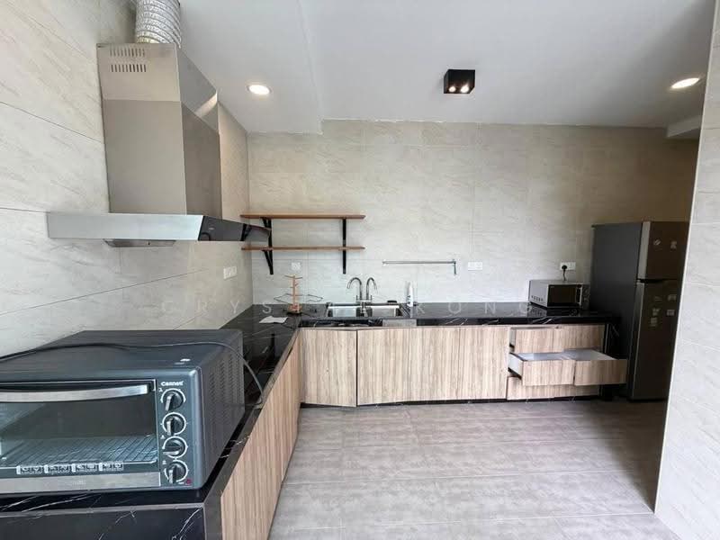 Rumah Kluster untuk Dijual di Taman Adda Heights (Tebrau) - Crystal Kong - Kitchen - PropertyGuru.com.my