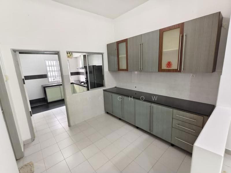 Rumah Teres 2-Tingkat untuk Dijual di Taman Seri Austin (Tebrau) - Zack Chow - Kitchen - PropertyGuru.com.my