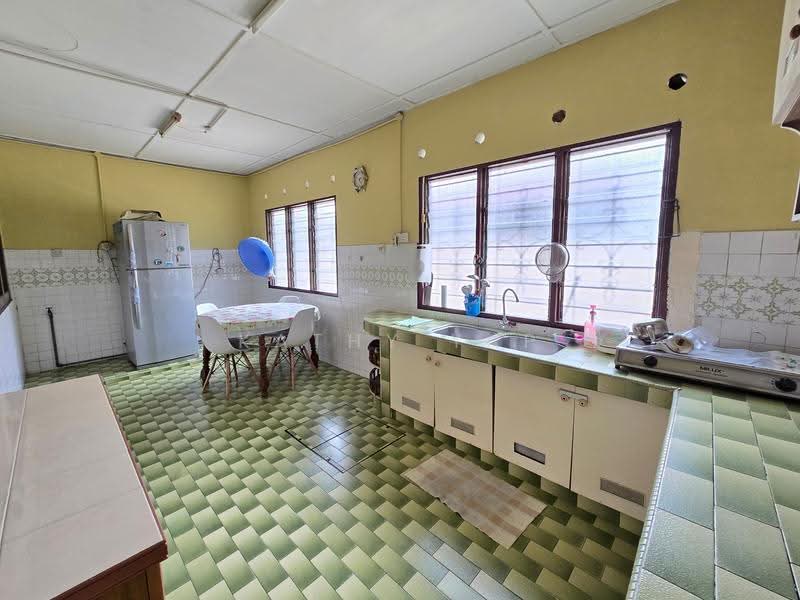 Semi-Detached House for Sale in Bandar Baru Sentul (Sentul) - Kathy Yap - Kitchen - PropertyGuru.com.my