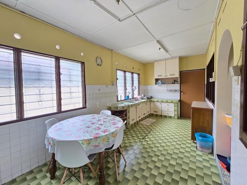 Semi-Detached House for Sale in Bandar Baru Sentul (Sentul) - Kathy Yap - Kitchen - PropertyGuru.com.my