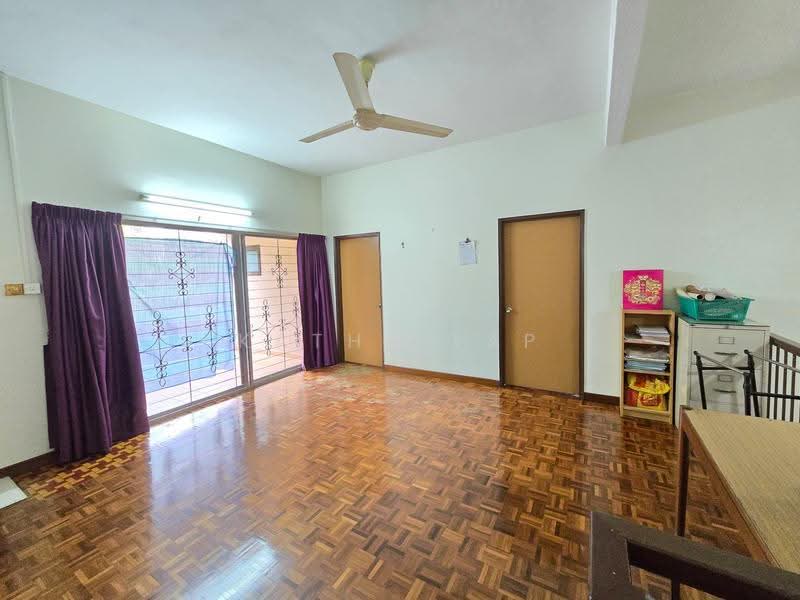 Semi-Detached House for Sale in Bandar Baru Sentul (Sentul) - Kathy Yap - Living Room - PropertyGuru.com.my