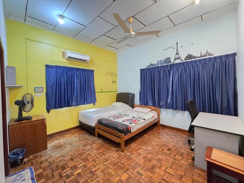 Semi-Detached House for Sale in Bandar Baru Sentul (Sentul) - Kathy Yap - Bedroom - PropertyGuru.com.my