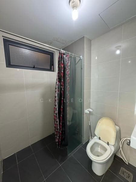 Kondominium untuk Disewa di The Raffles Suites - Ck Leow - Bathroom - PropertyGuru.com.my