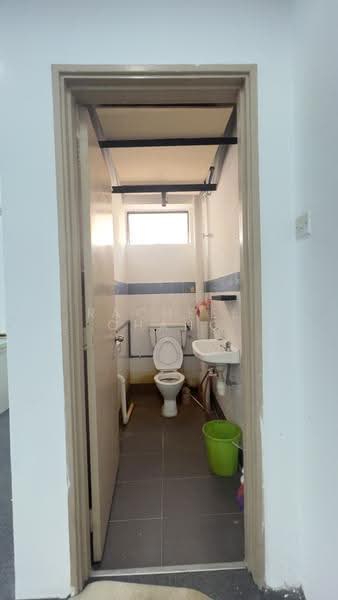 Kedai / Pejabat untuk Dijual di Desa Aman Puri (Kepong) - Racheel Chang - Bathroom - PropertyGuru.com.my