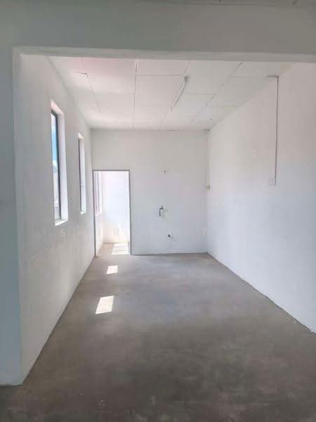 Kedai / Pejabat untuk Disewa di Taman Kamunting 1 (Asam Kumbang) - Shirley Teh - Interior - PropertyGuru.com.my