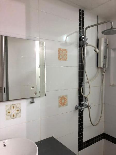 Kediaman Servis untuk Dijual di Ritze Perdana 2 - Christine Tan - Bathroom - PropertyGuru.com.my