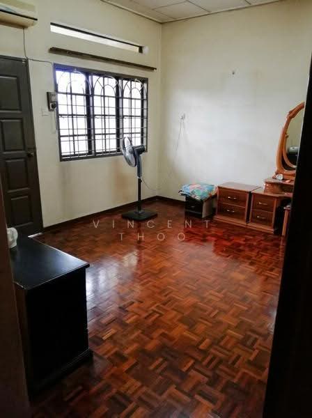 Rumah Teres 2-Tingkat untuk Dijual di Taman Melor (Ipoh) - Vincent Thoo - Bedroom - PropertyGuru.com.my