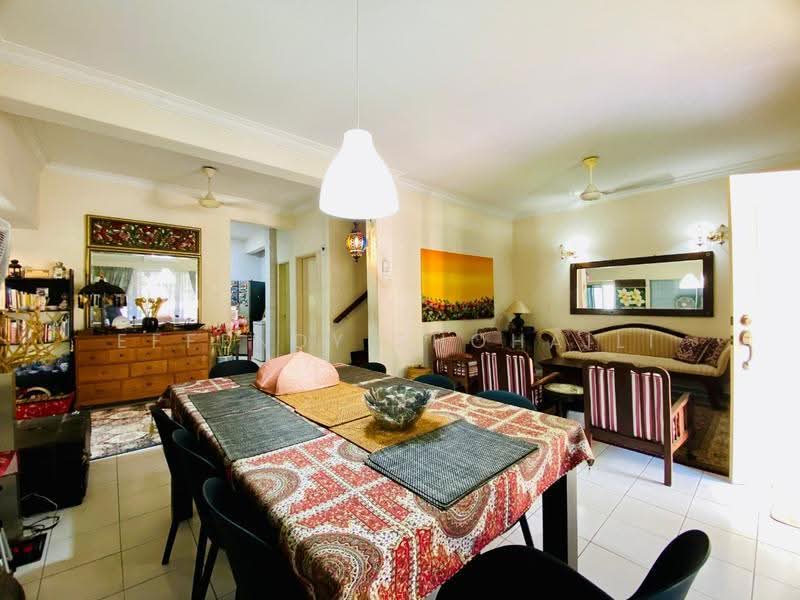 Rumah Teres 2-Tingkat untuk Dijual di Setiawangsa (Kuala Lumpur) - Effendy Shohaili - Living Room - PropertyGuru.com.my