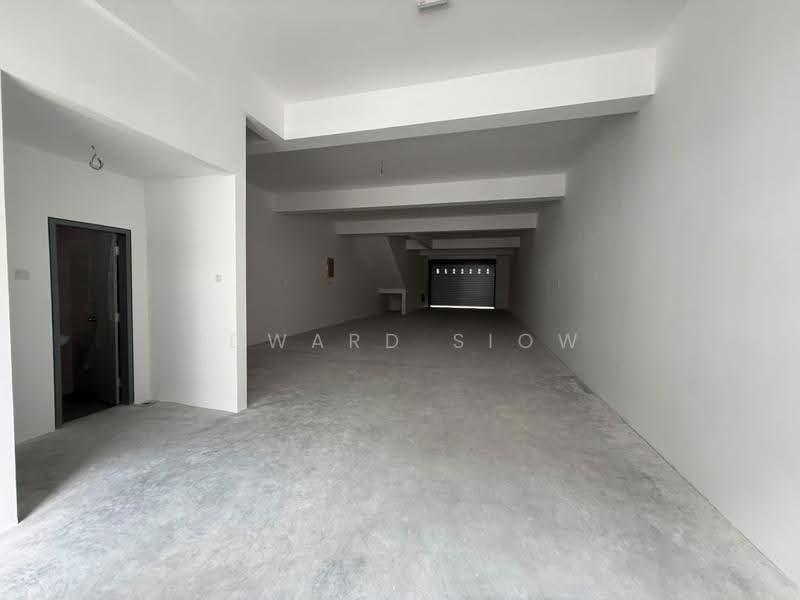 Kedai untuk Disewa di Taman Sutera Utama (Skudai) - Edward Siow - Entrance - PropertyGuru.com.my