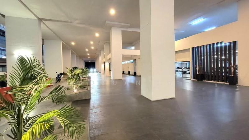 Kediaman Servis untuk Dijual di Tiara Imperio Residence - Ridzuan Lu - Corridor - PropertyGuru.com.my