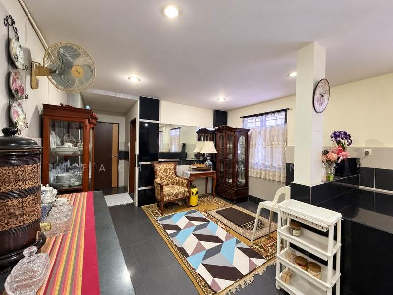 Terraced House for Sale in Taman Bukit Dahlia (Pasir Gudang) - Fakhrul Imlan - Living Room - PropertyGuru.com.my
