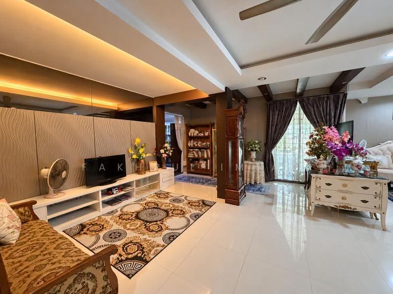 Terraced House for Sale in Taman Bukit Dahlia (Pasir Gudang) - Fakhrul Imlan - Living Room - PropertyGuru.com.my