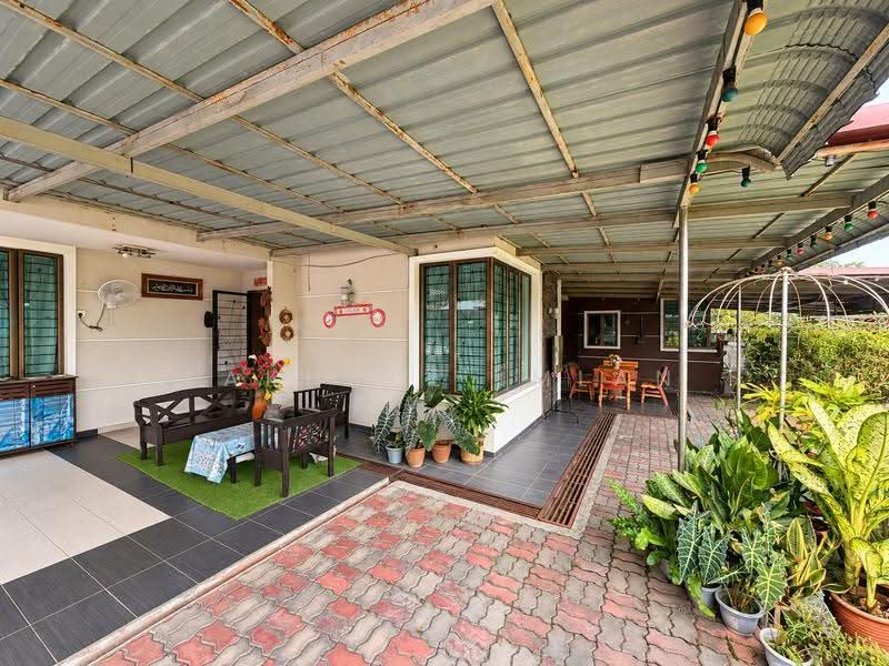 Terraced House for Sale in Taman Bukit Dahlia (Pasir Gudang) - Fakhrul Imlan - Exterior - PropertyGuru.com.my