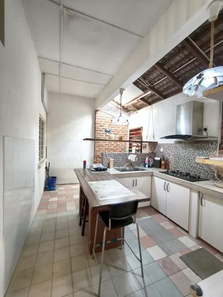 Rumah Teres 1-Tingkat untuk Dijual di Bandar Baru Sri Klebang (Chemor) - Vincent Thoo - Kitchen - PropertyGuru.com.my