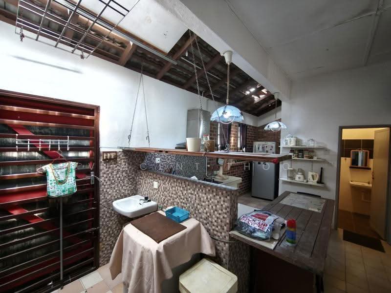 Rumah Teres 1-Tingkat untuk Dijual di Bandar Baru Sri Klebang (Chemor) - Vincent Thoo - Kitchen - PropertyGuru.com.my