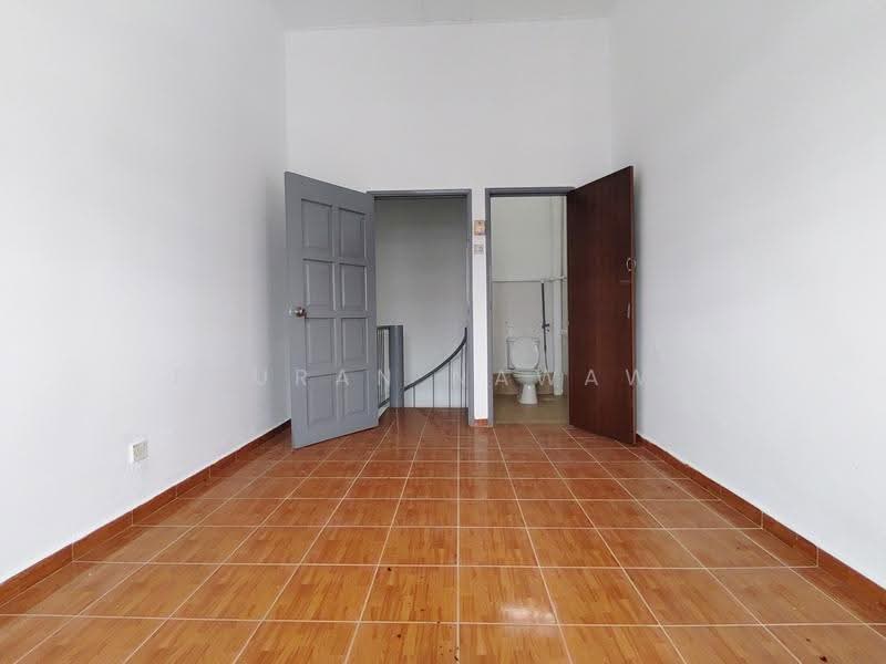 1.5-storey Terraced House for Sale in Selayang (Selangor) - Fauran Nawawi - PropertyGuru.com.my