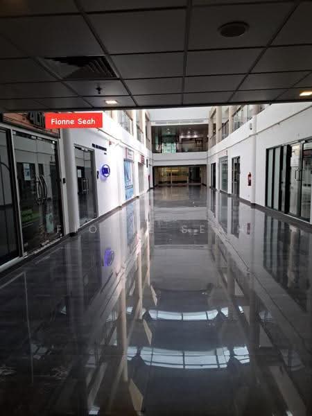 Pejabat untuk Disewa di Gelugor (Penang) - Fionne Seah - Corridor - PropertyGuru.com.my