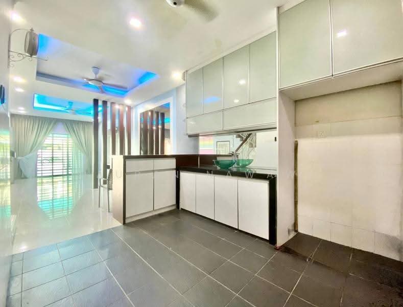 Rumah Teres 2-Tingkat untuk Dijual di Taman Puncak Saujana (Kajang) - Fauran Nawawi - Living Room - PropertyGuru.com.my