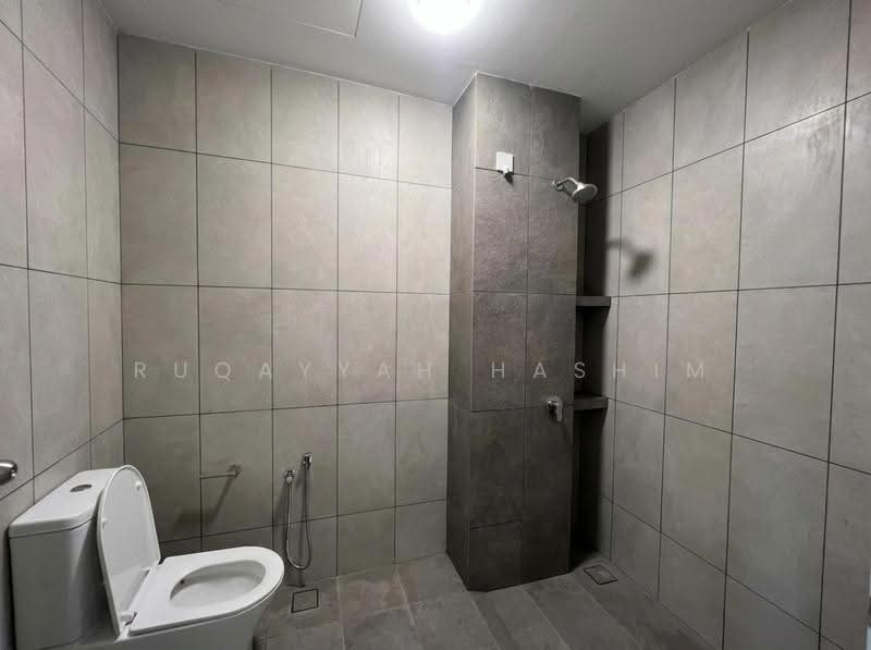 Rumah Teres 2-Tingkat untuk Disewa di Bandar Gamuda Cove (Dengkil) - Ruqayyah Hashim - Bathroom - PropertyGuru.com.my