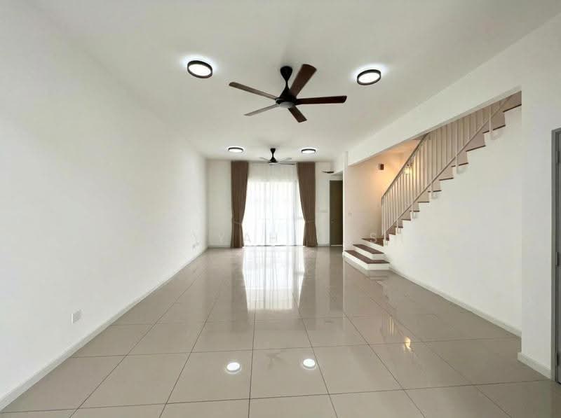 Rumah Teres 2-Tingkat untuk Disewa di Bandar Gamuda Cove (Dengkil) - Ruqayyah Hashim - Living Room - PropertyGuru.com.my
