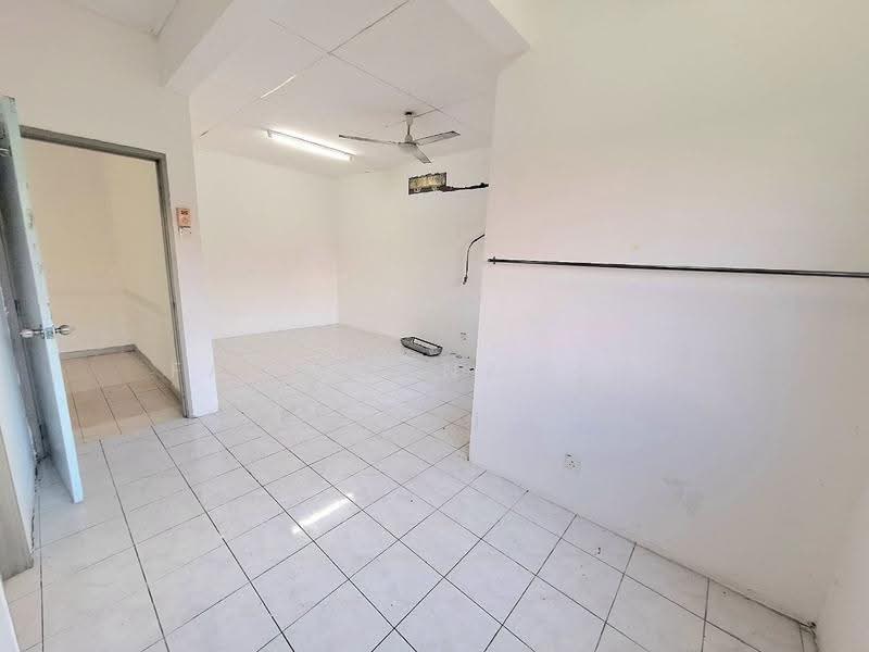 3-storey Terraced House for Sale in Kota Kemuning (Shah Alam) - Fauran Nawawi - PropertyGuru.com.my