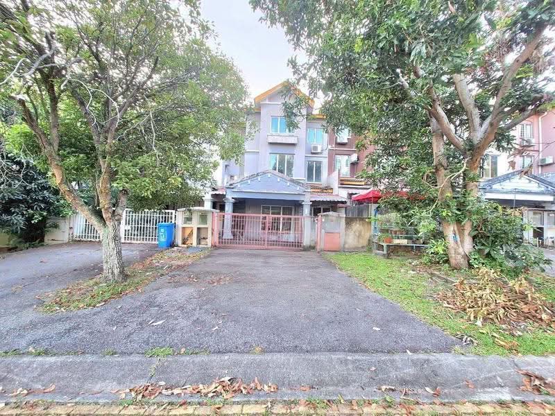 3-storey Terraced House for Sale in Kota Kemuning (Shah Alam) - Fauran Nawawi - PropertyGuru.com.my