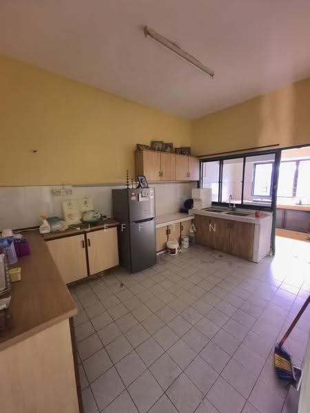 Rumah Teres 2.5-Tingkat untuk Dijual di Taman Puteri Lindungan Bintang (Ipoh) - Jeff Tan - Kitchen - PropertyGuru.com.my