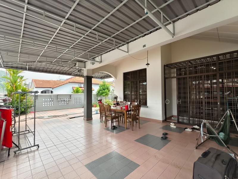 1-storey Terraced House for Sale in Taman Molek (Johor Bahru) - Guang Jun Loh - PropertyGuru.com.my