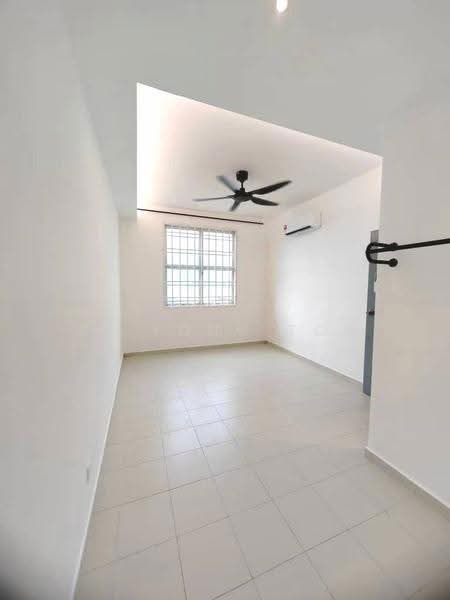 Apartment for Rent at Lake View Suites - Ee Fong Toh - Interior - PropertyGuru.com.my