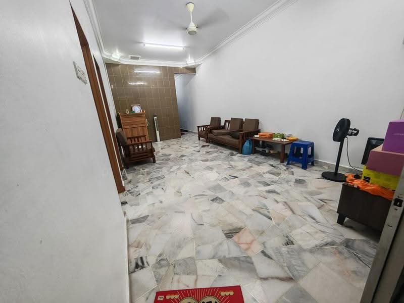 1-storey Terraced House for Sale in Skudai (Johor) - Daniel Yong - Living Room - PropertyGuru.com.my